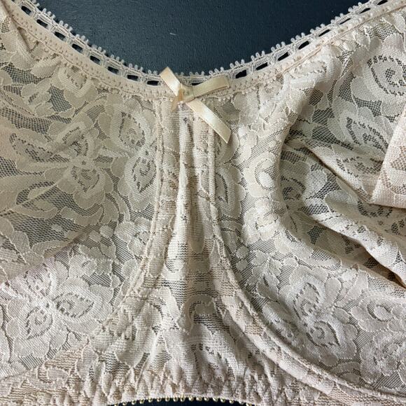 Bali Lace and Smooth Seamless Cup Underwire Bra 40D Taupe  NWT - Picture 5 of 7